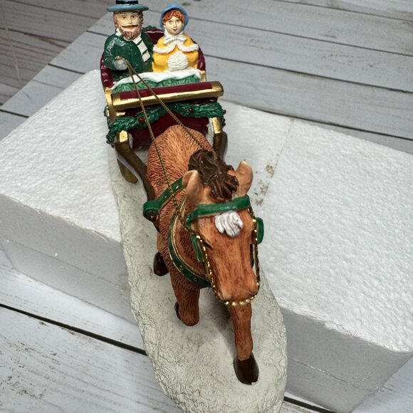 House Of Lloyd 1992 One Horse Open Sleigh Couple Christmas Around The World - Picture 7 of 10